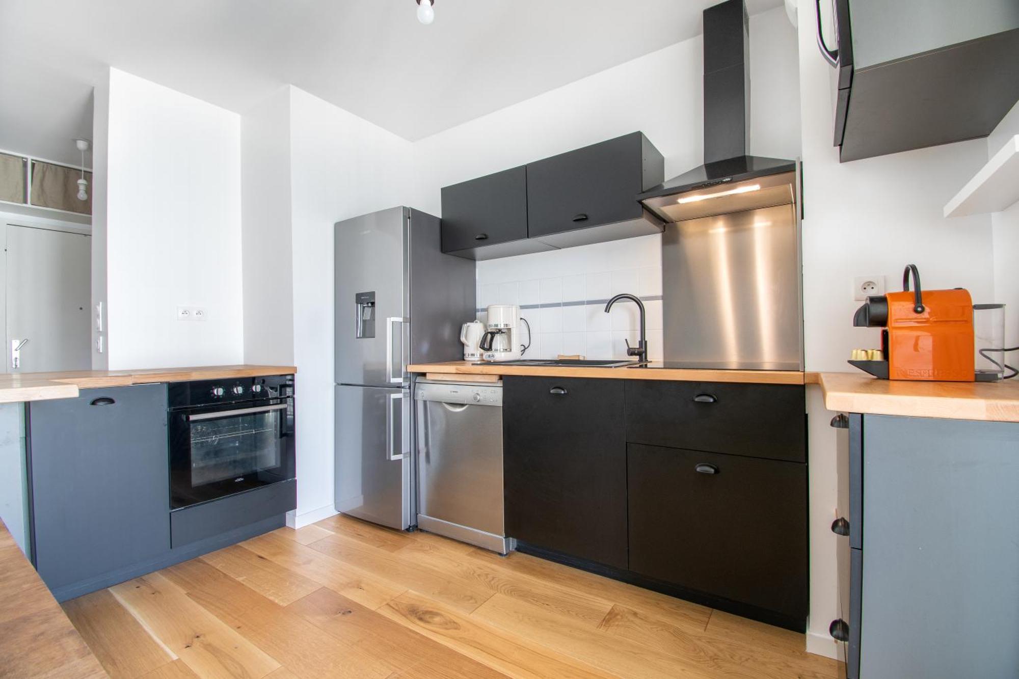 Cosy T2 De 50 M² Centre-Ville Avec Garage & Balcon Nantes Ngoại thất bức ảnh